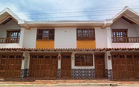 Villa Gómez